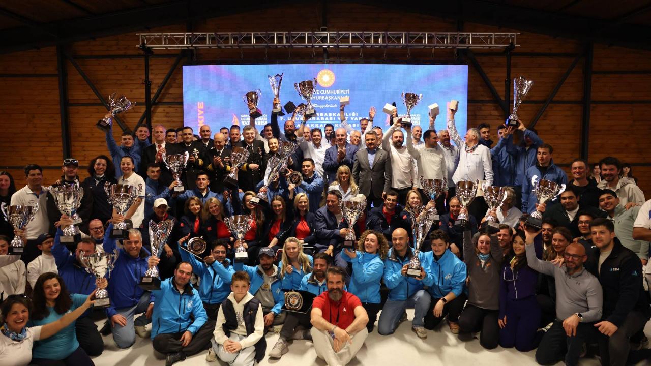 Ödüller sahiplerini buldu