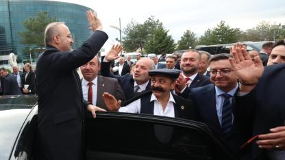 Turan'dan muhtarlara; "Sizi kapatan değil, güçlendiren bir iktidarız"